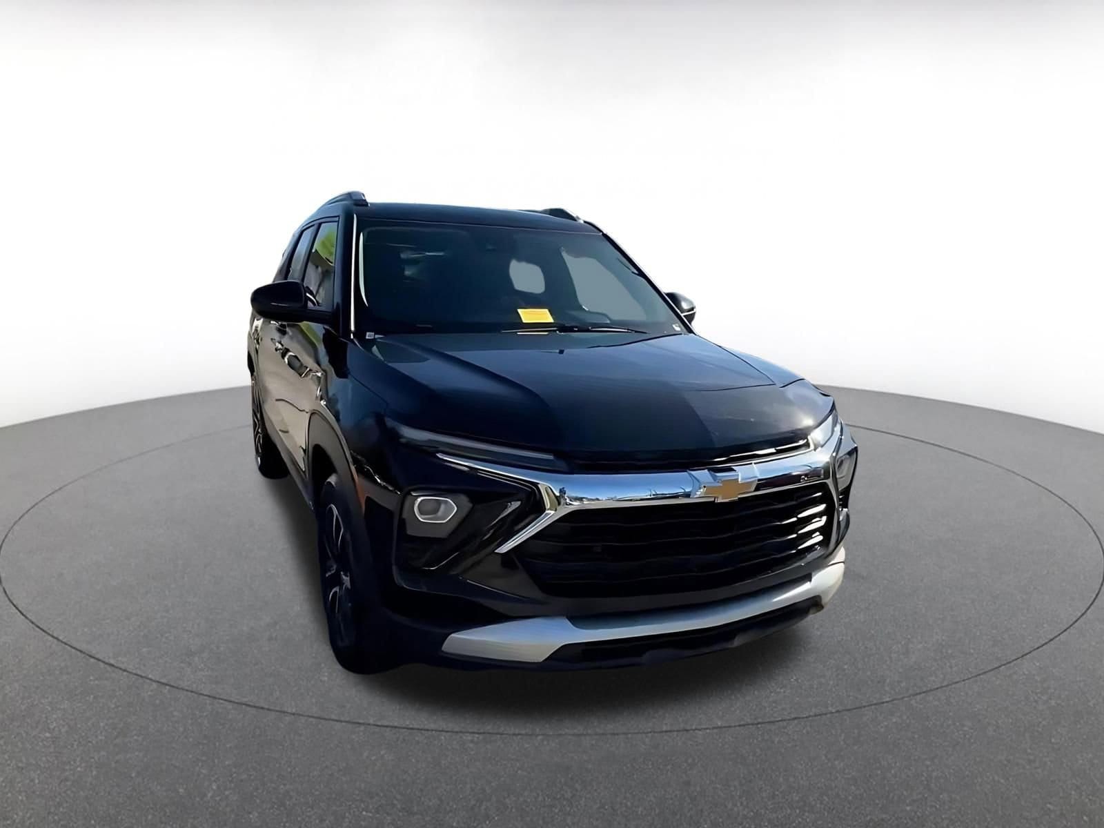 Thumbnail: 2025 Chevrolet TrailBlazer - 3