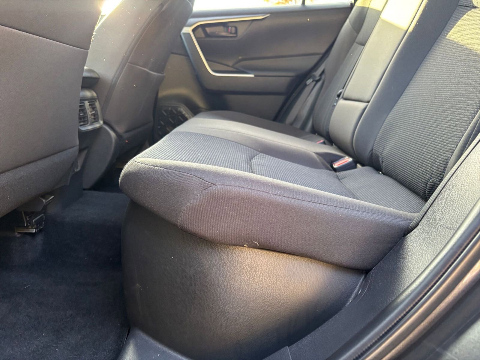 Thumbnail: 2025 Toyota RAV4 - 25