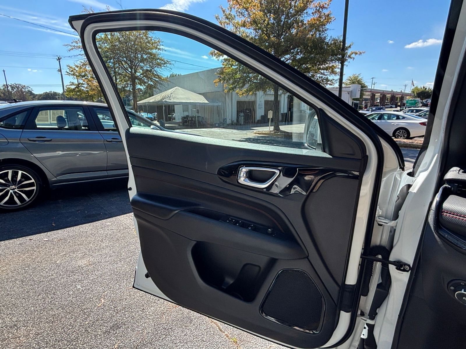 Thumbnail: 2025 Jeep Compass - 20