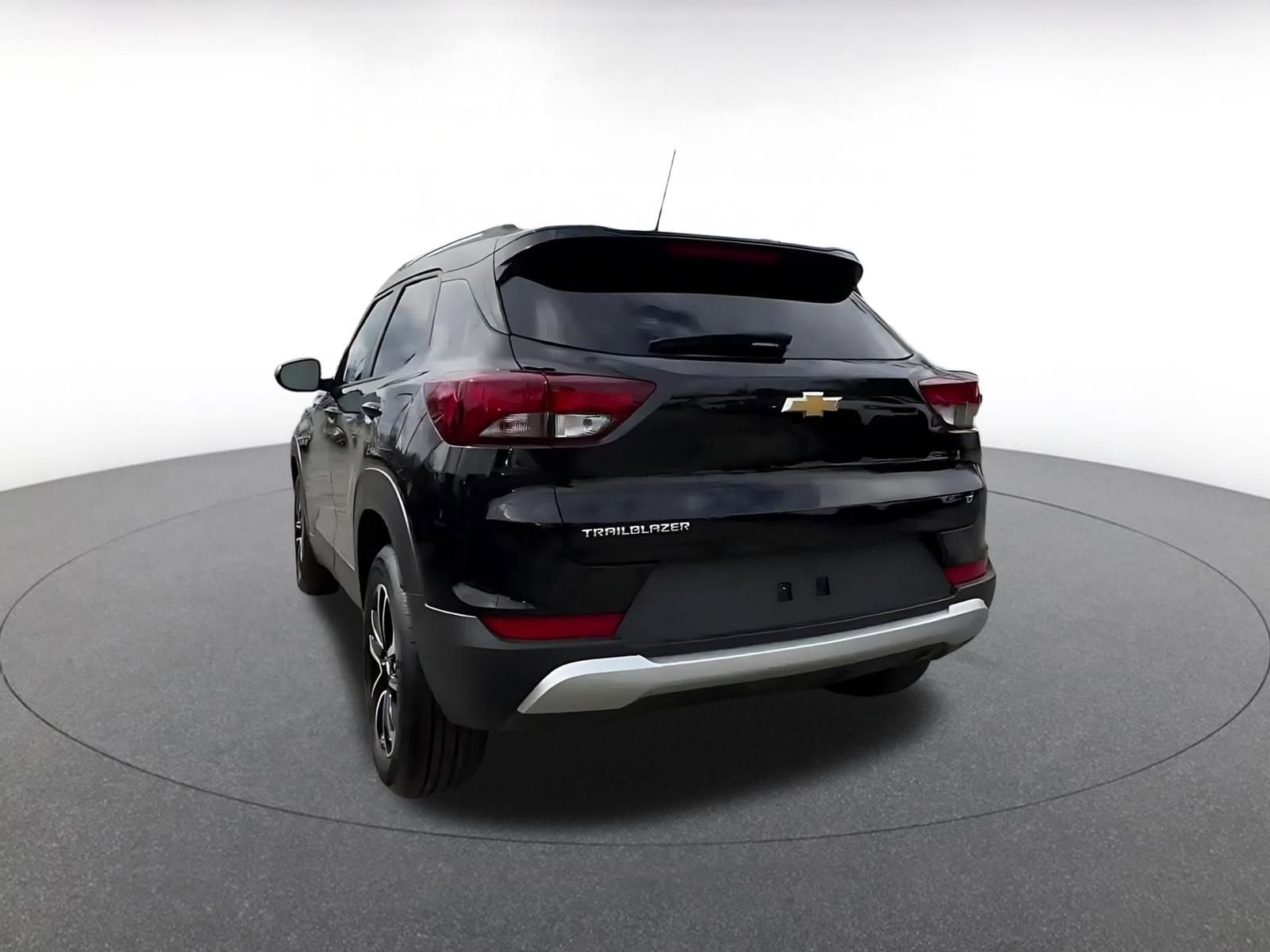 Thumbnail: 2025 Chevrolet TrailBlazer - 11