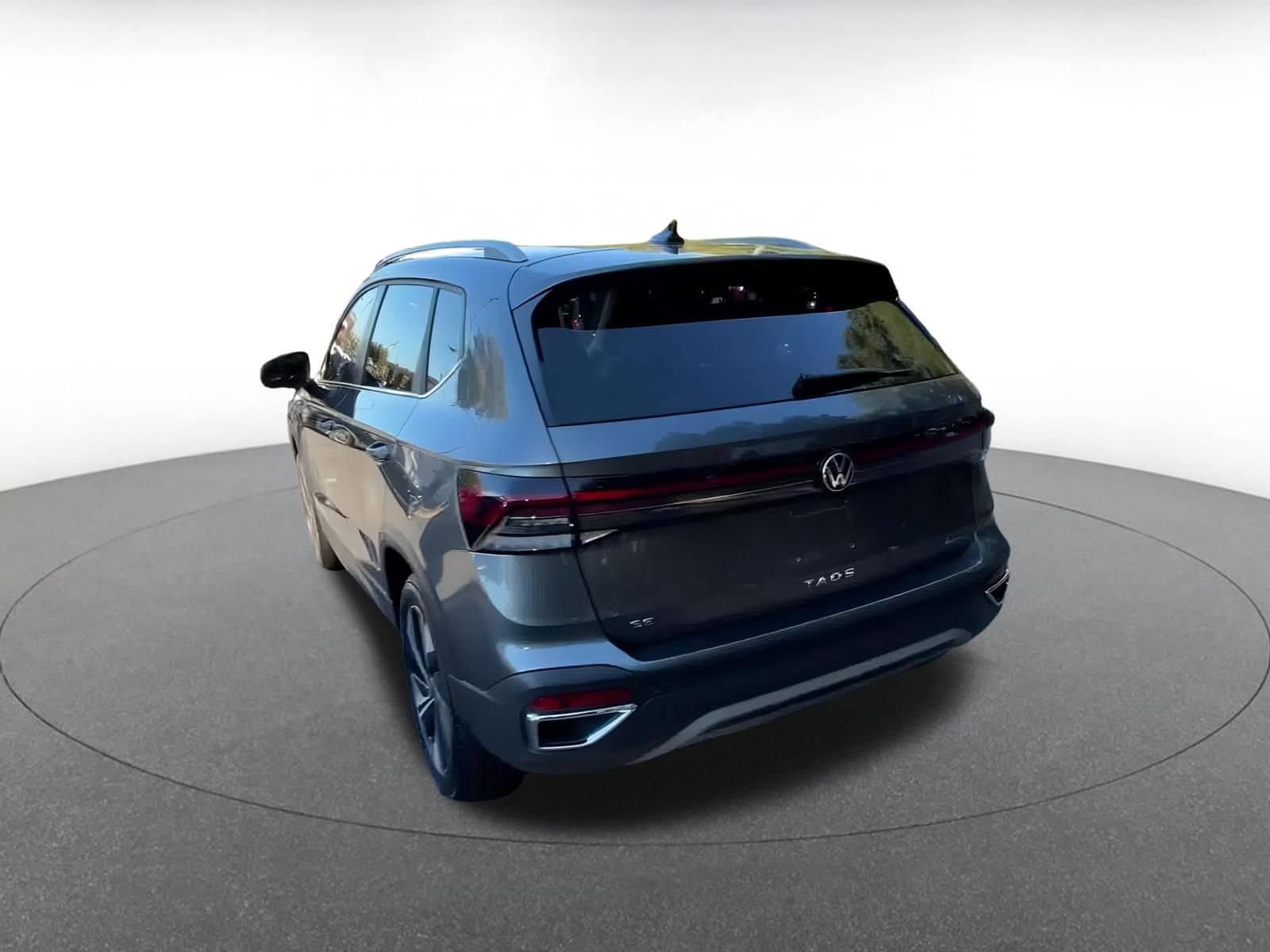 Thumbnail: 2025 Volkswagen Taos - 11