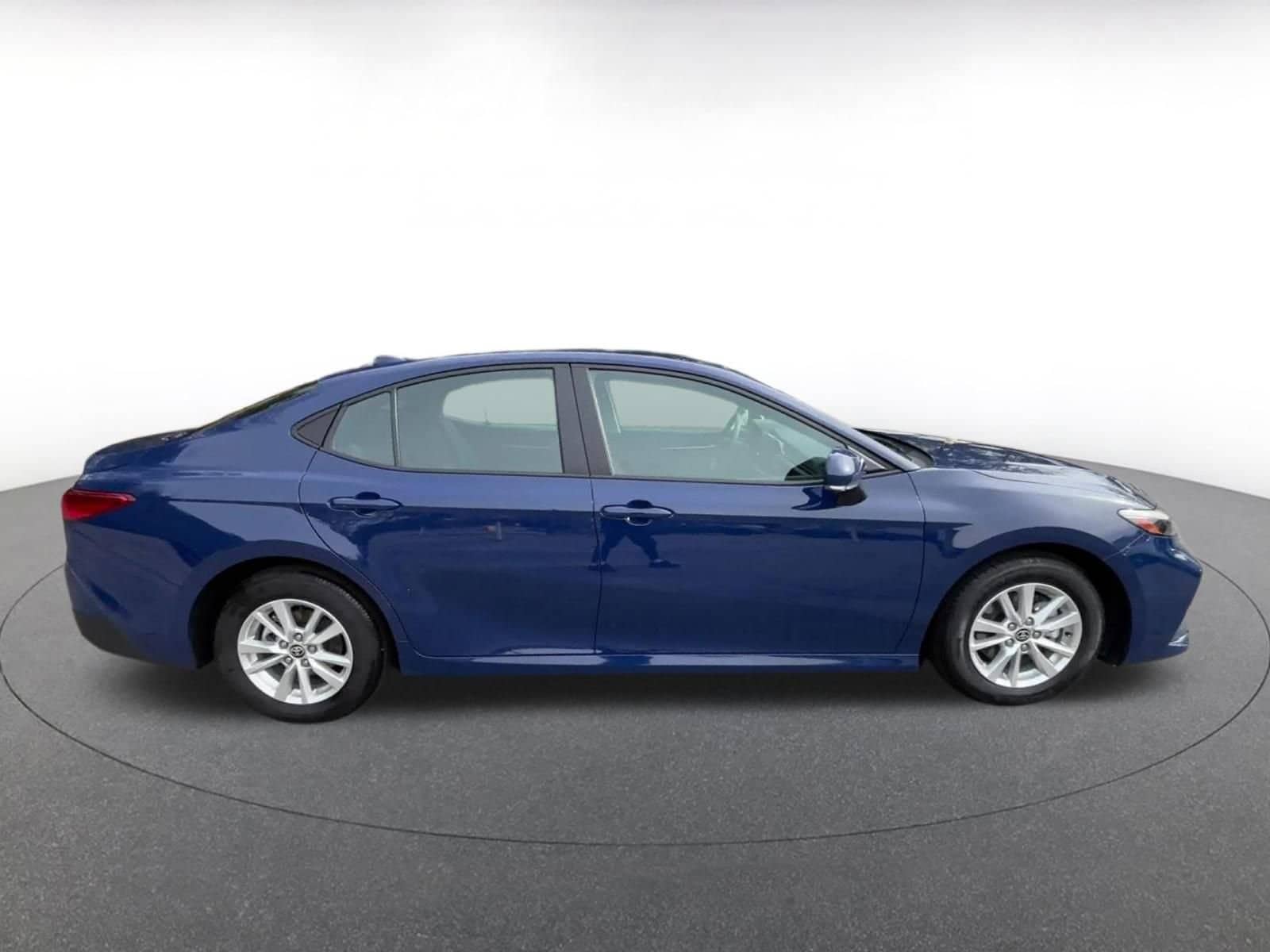 Thumbnail: 2025 Toyota Camry - 16