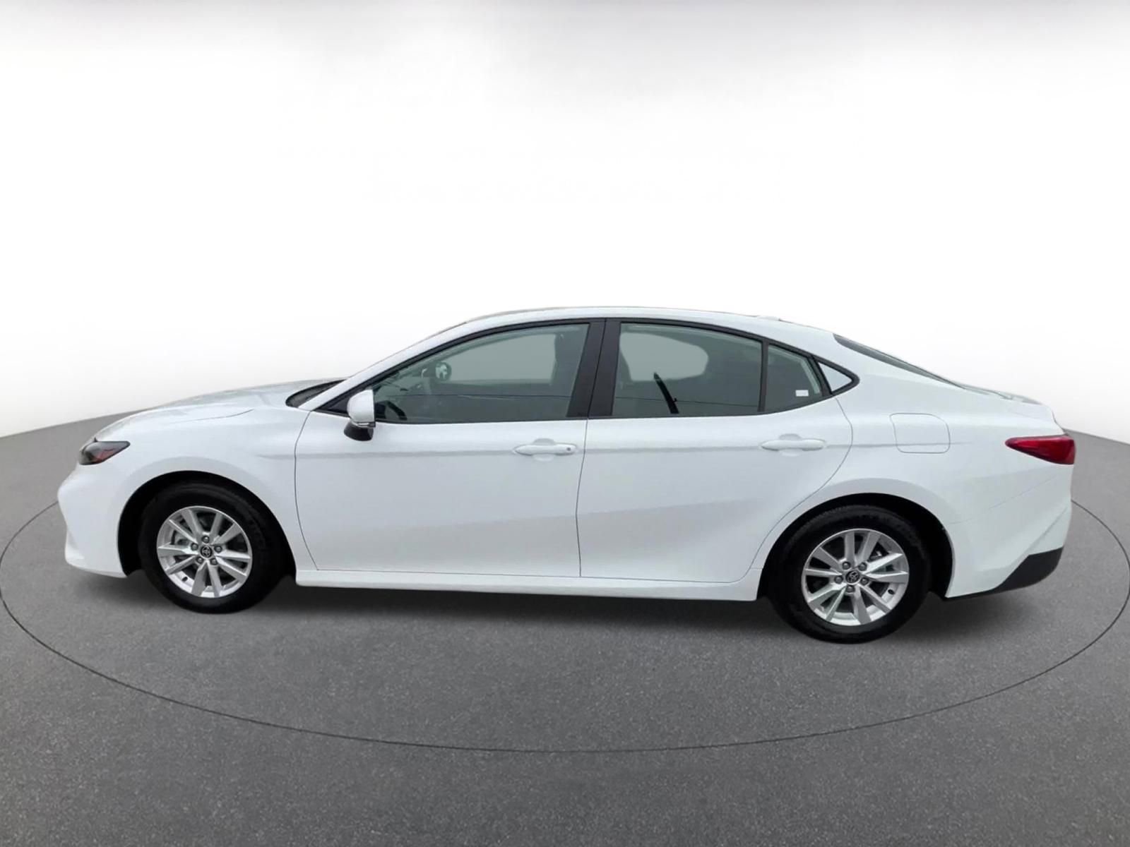 Thumbnail: 2025 Toyota Camry - 9