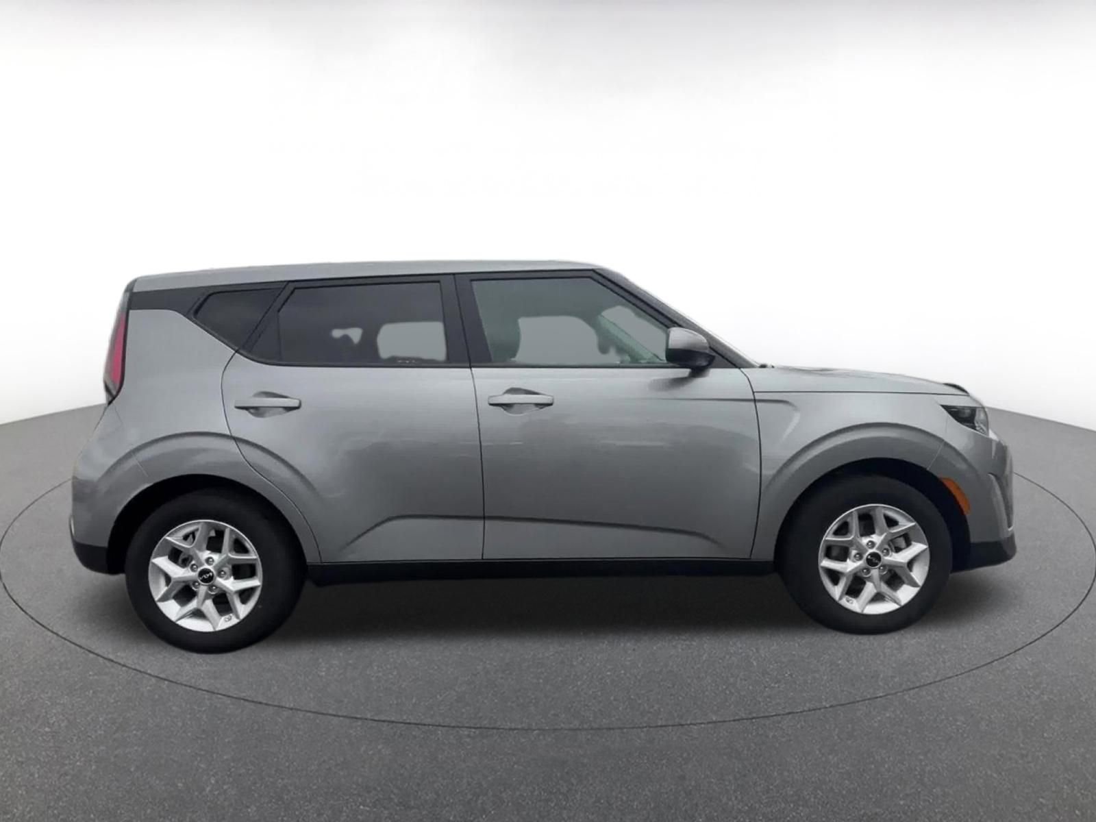 Thumbnail: 2025 Kia Soul - 16