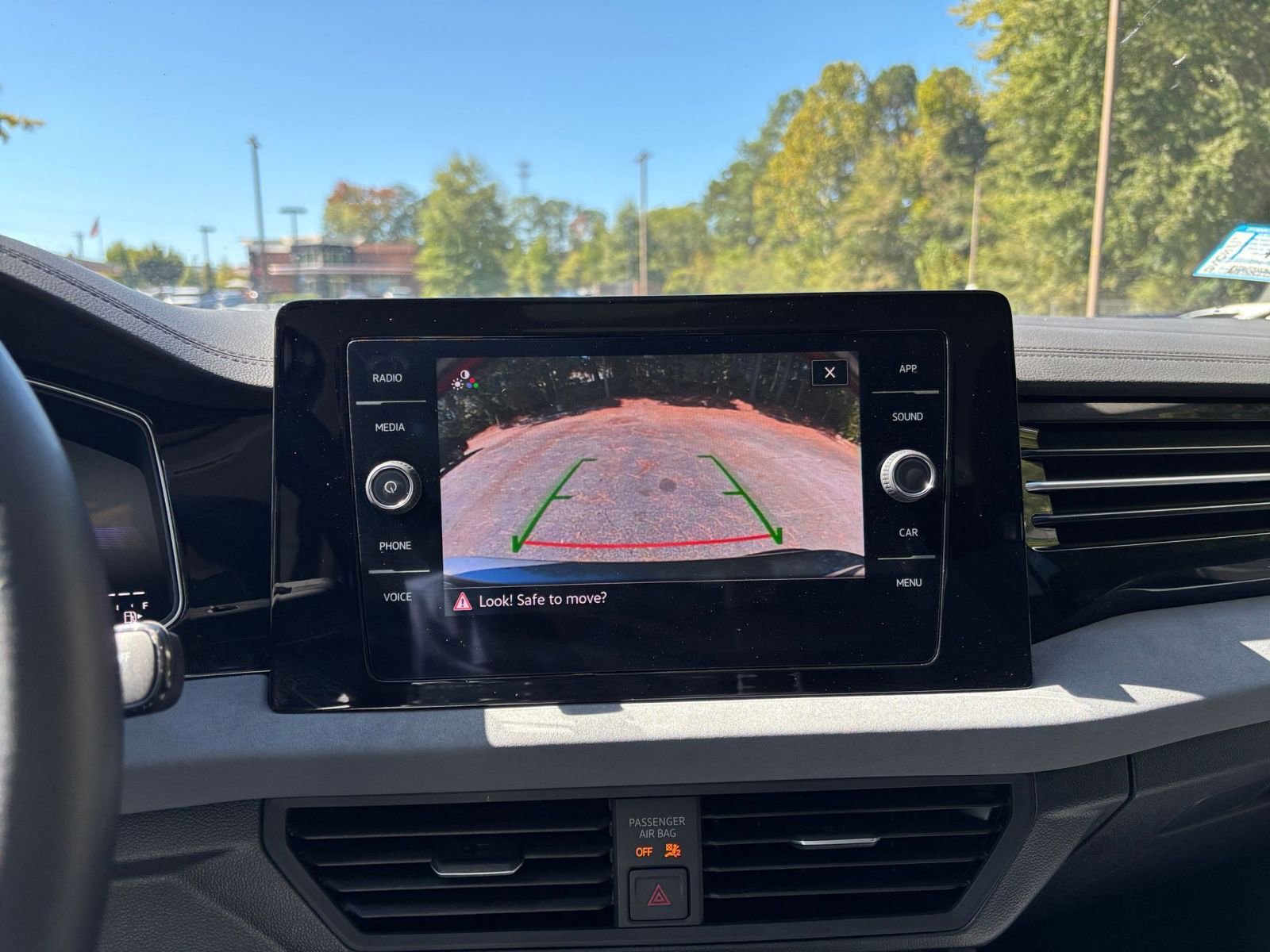 Thumbnail: 2025 Volkswagen Jetta - 17