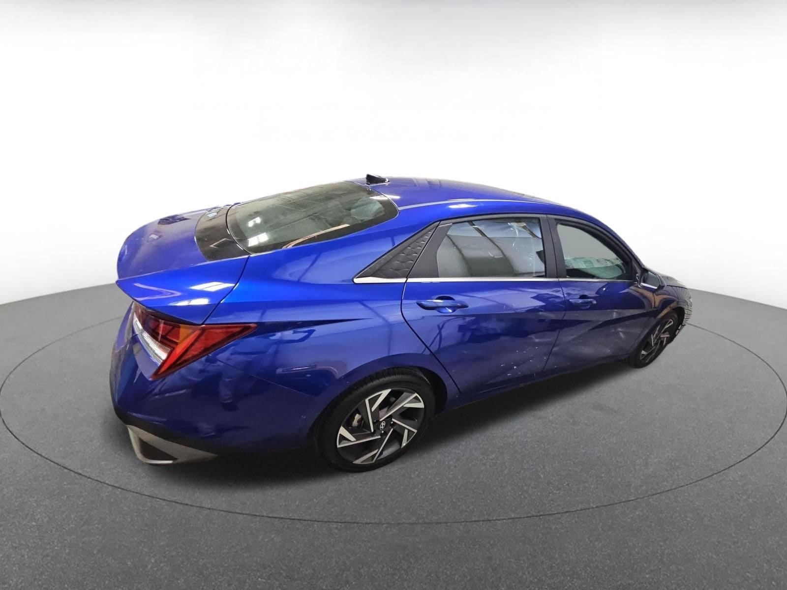 Thumbnail: 2025 Hyundai Elantra - 8