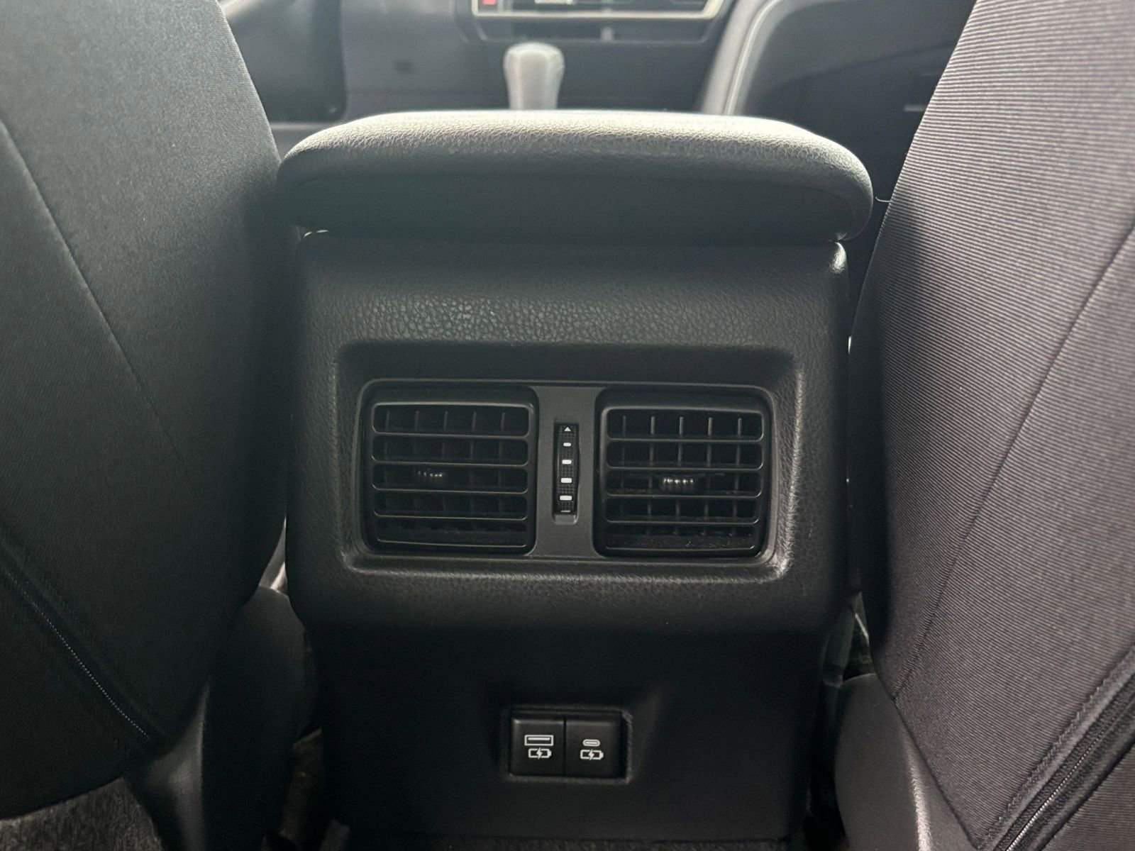 Thumbnail: 2025 Toyota Camry - 24