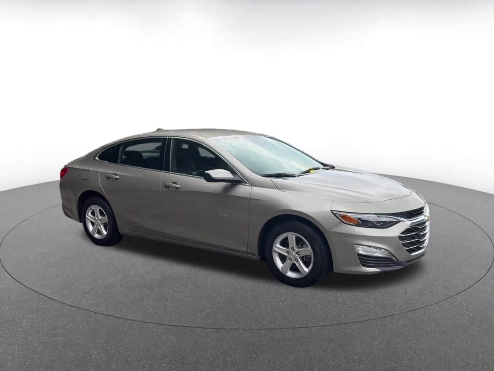 Thumbnail: 2024 Chevrolet Malibu - 2