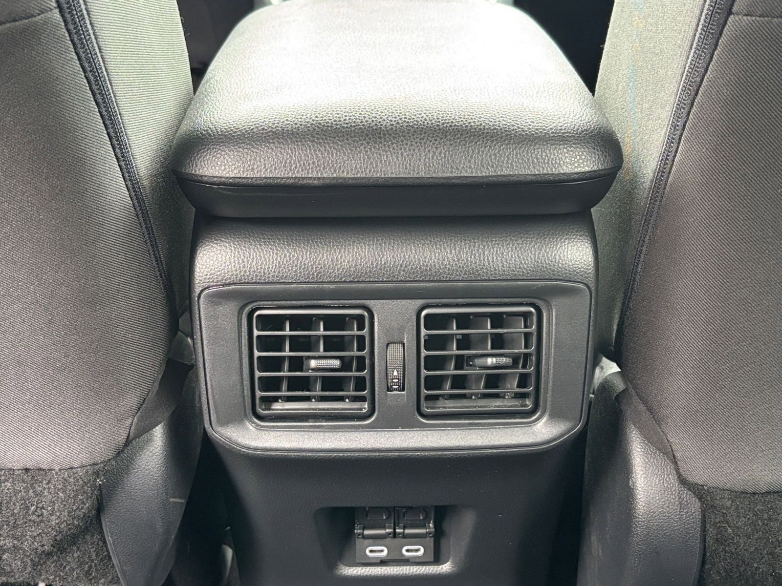 Thumbnail: 2025 Toyota RAV4 - 24