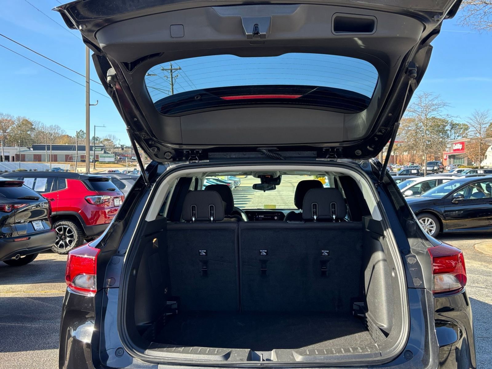 Thumbnail: 2025 Chevrolet TrailBlazer - 31