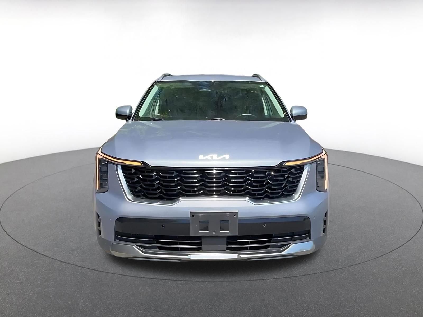Thumbnail: 2024 Kia Sorento - 4