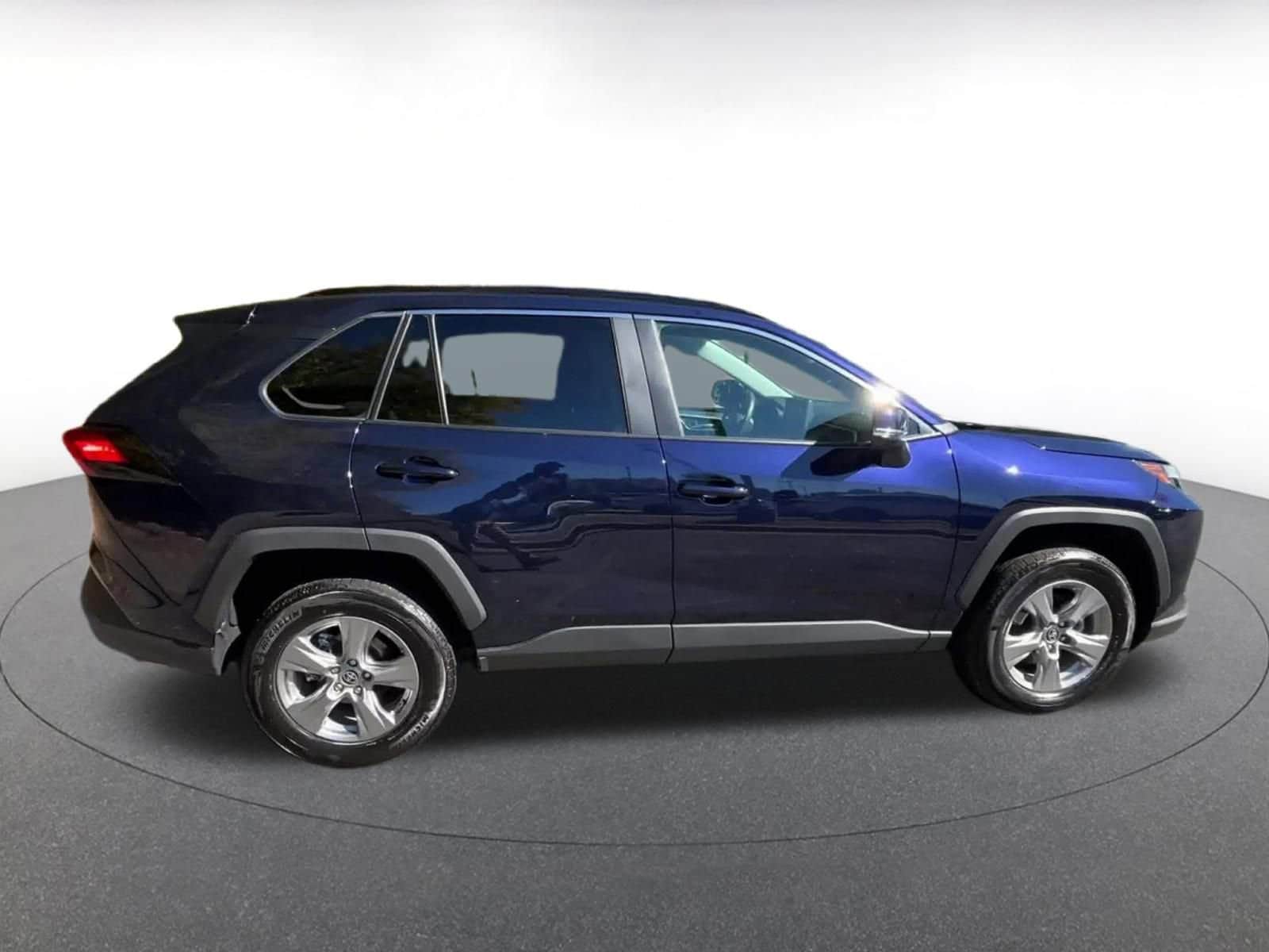 Thumbnail: 2025 Toyota RAV4 - 15