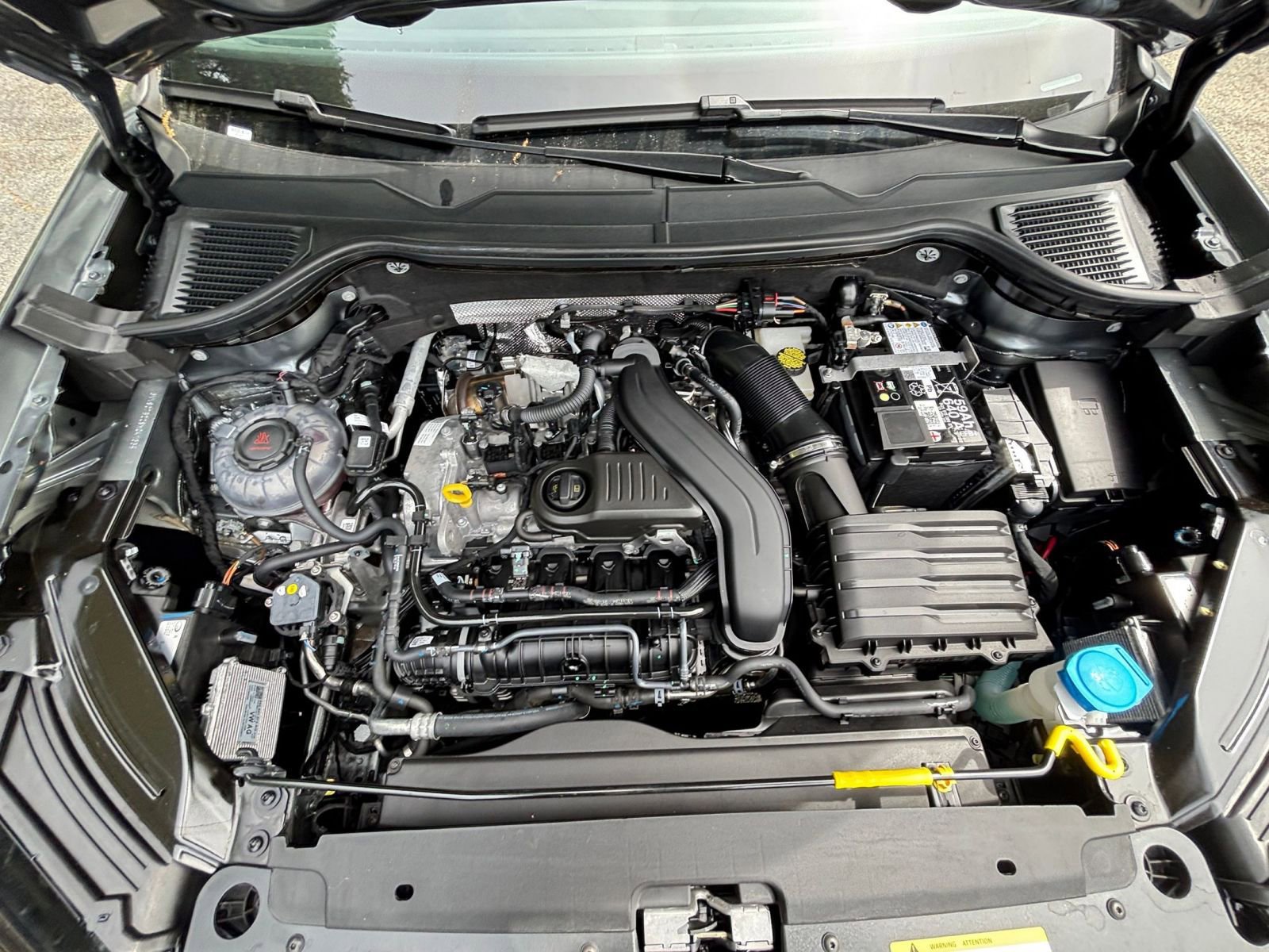 Thumbnail: 2025 Volkswagen Taos - 33