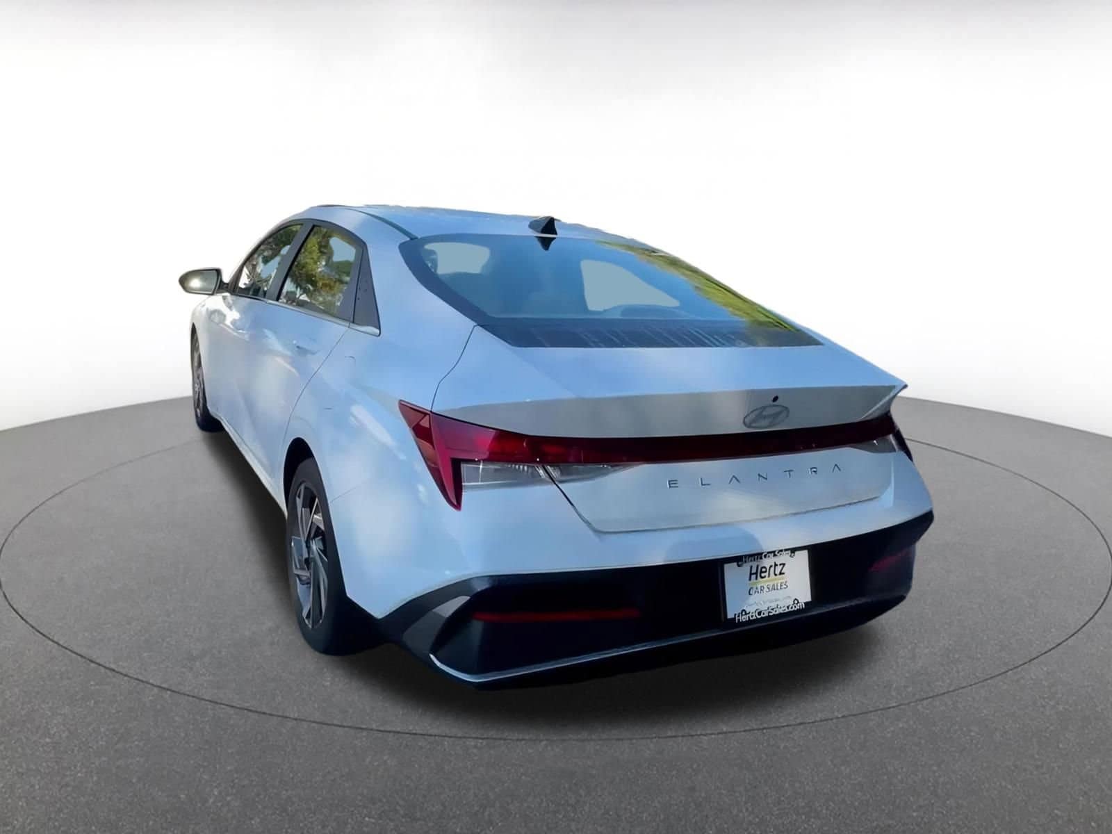 Thumbnail: 2025 Hyundai Elantra - 11