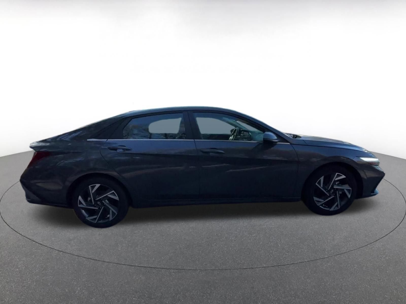 Thumbnail: 2025 Hyundai Elantra - 16