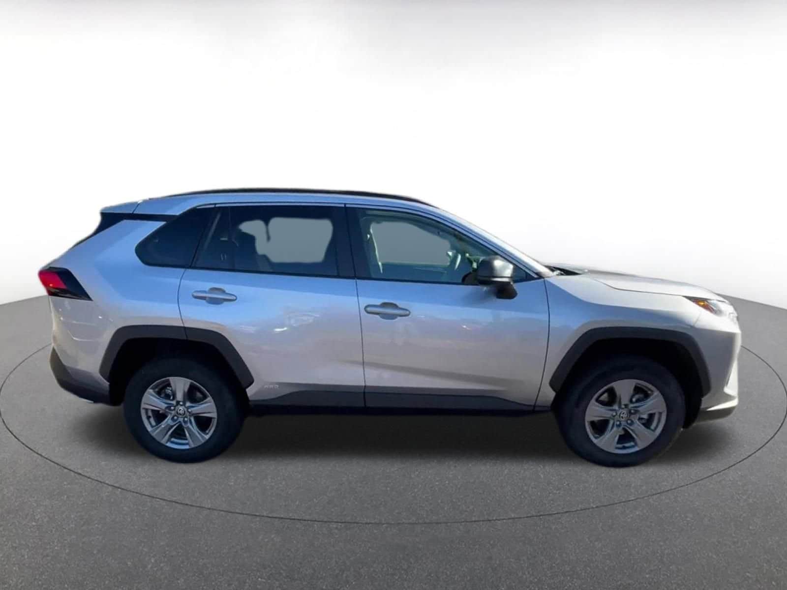 Thumbnail: 2025 Toyota RAV4 - 16