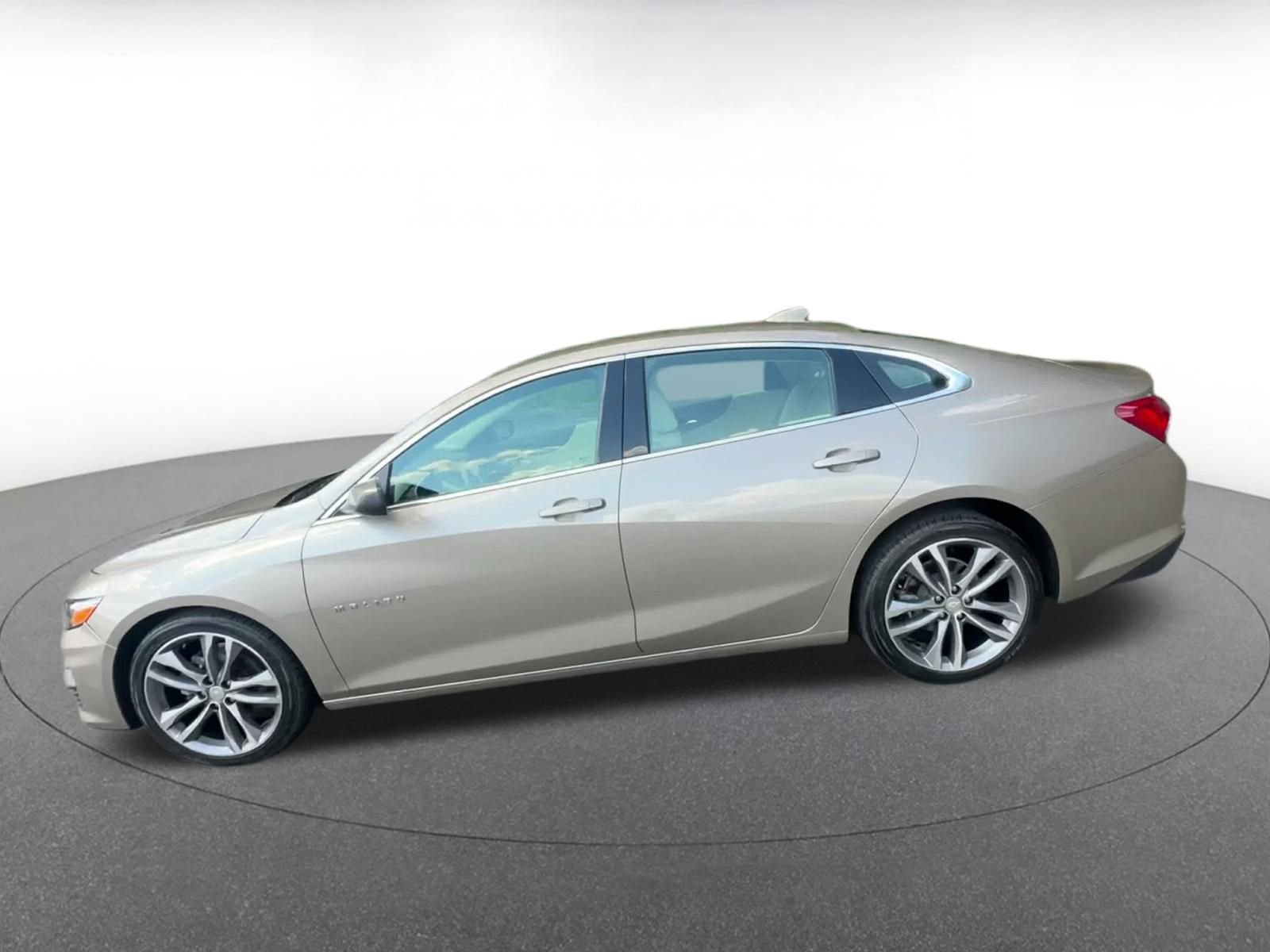 Thumbnail: 2024 Chevrolet Malibu - 8