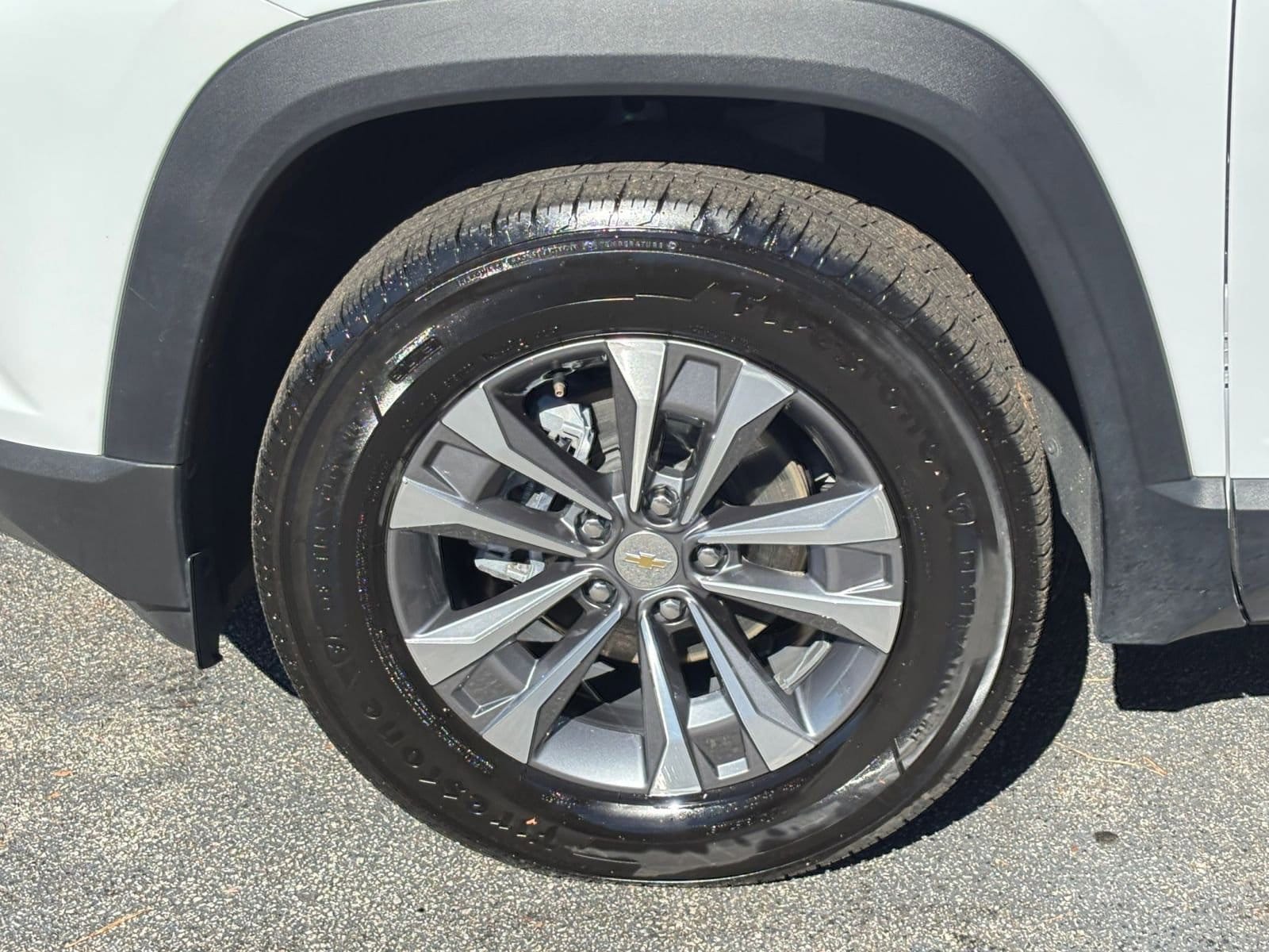 Thumbnail: 2025 Chevrolet Equinox - 30