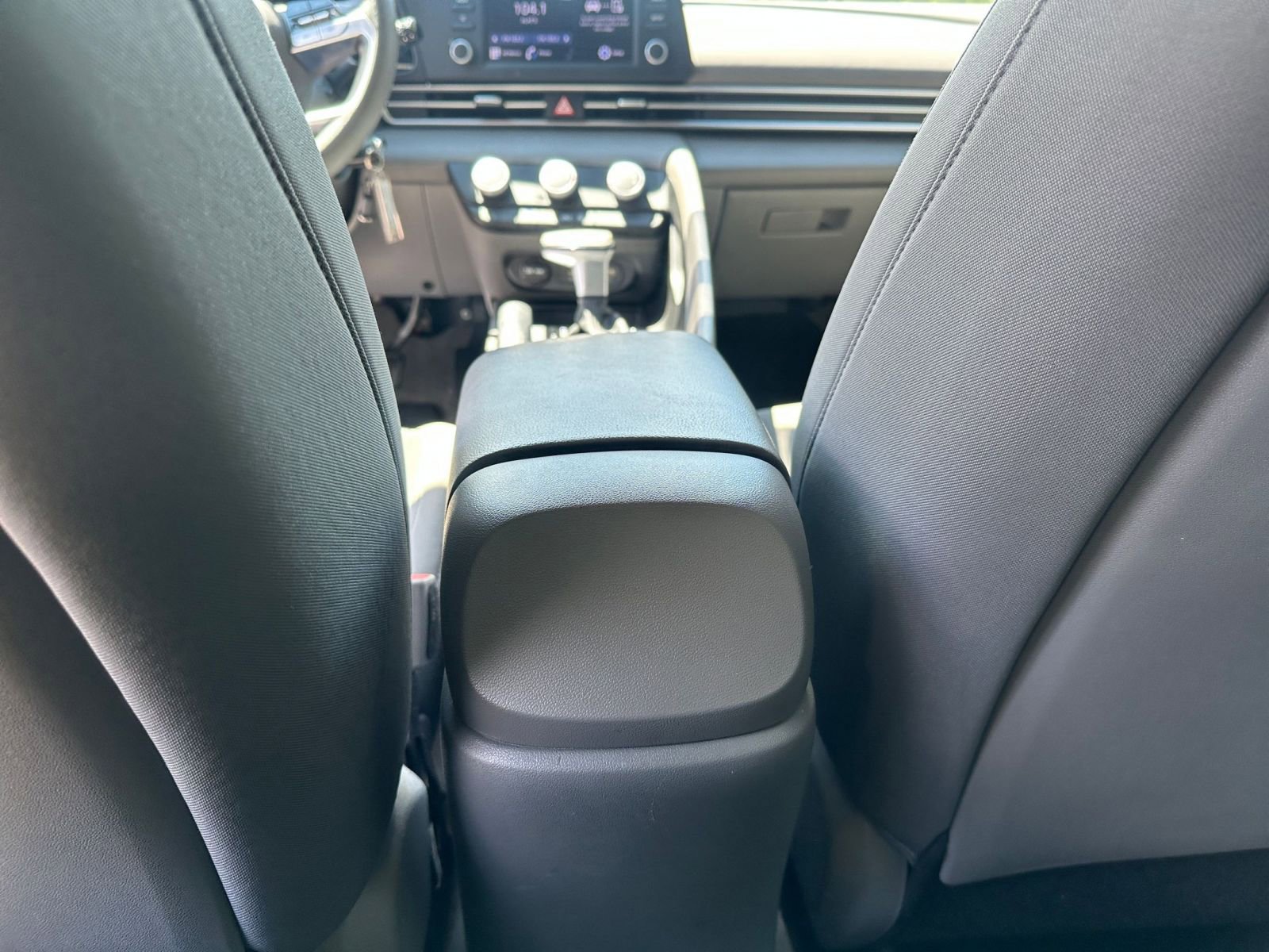 Thumbnail: 2023 Hyundai Elantra - 25