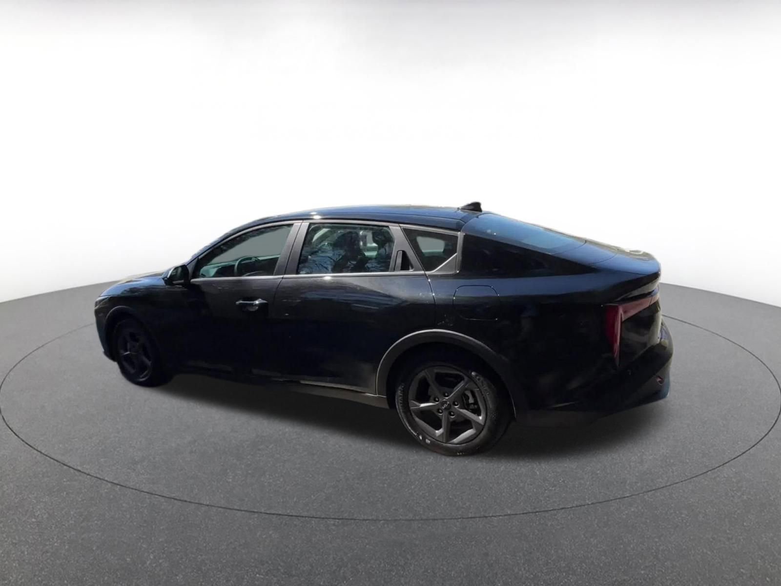 Thumbnail: 2025 Kia K4 - 10