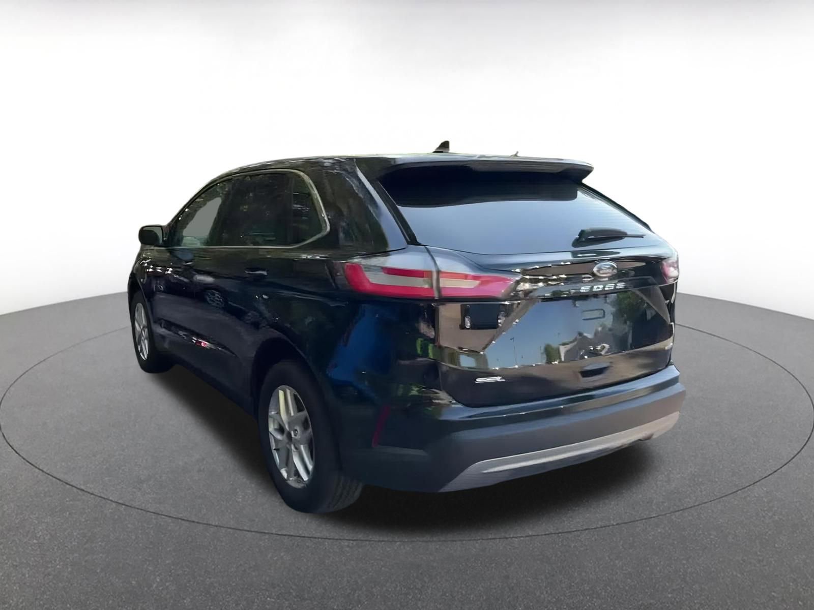 Thumbnail: 2024 Ford Edge - 11