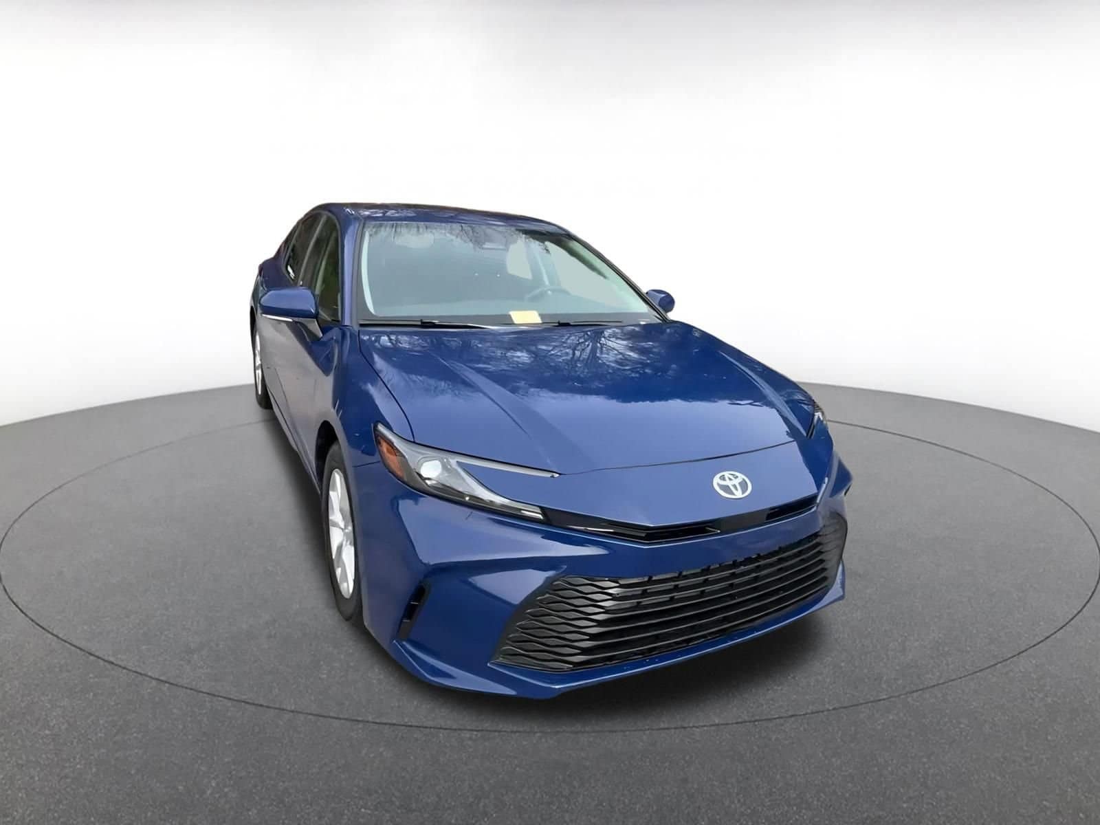 Thumbnail: 2025 Toyota Camry - 3