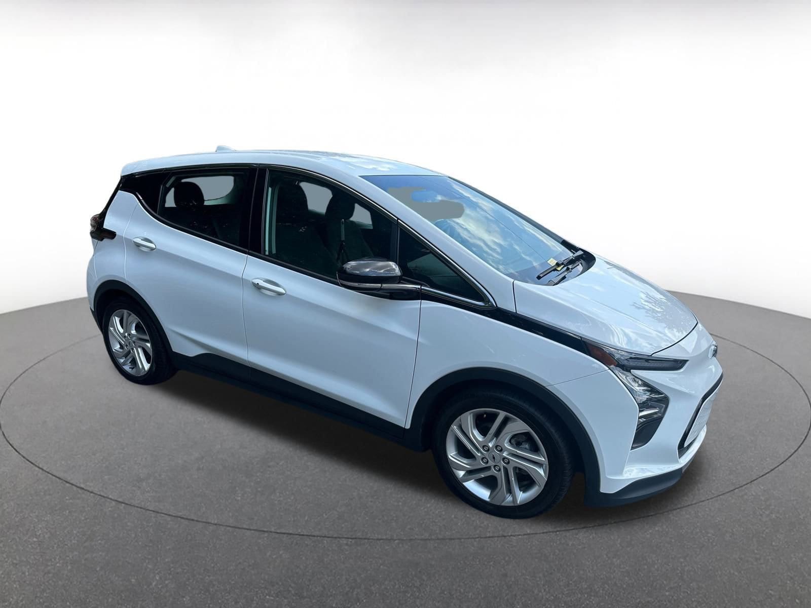 Thumbnail: 2023 Chevrolet Bolt EV - 1