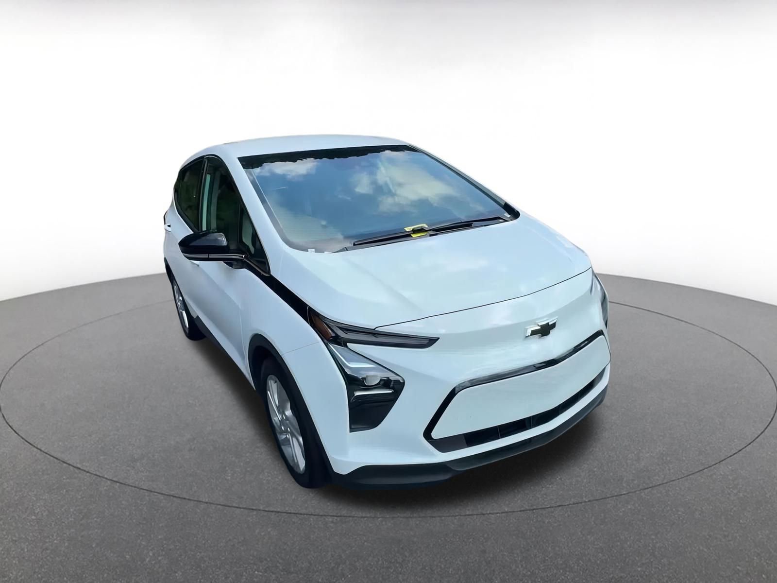 Thumbnail: 2023 Chevrolet Bolt EV - 3
