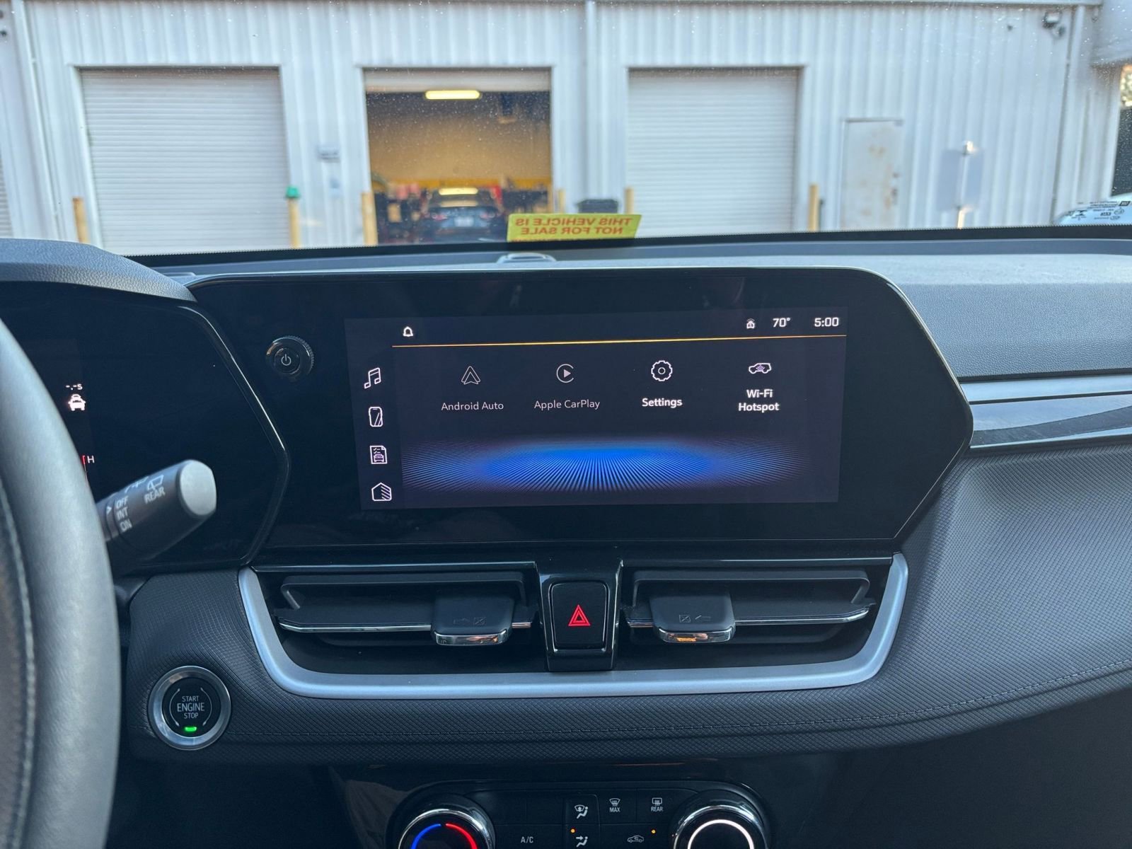 Thumbnail: 2025 Chevrolet TrailBlazer - 21