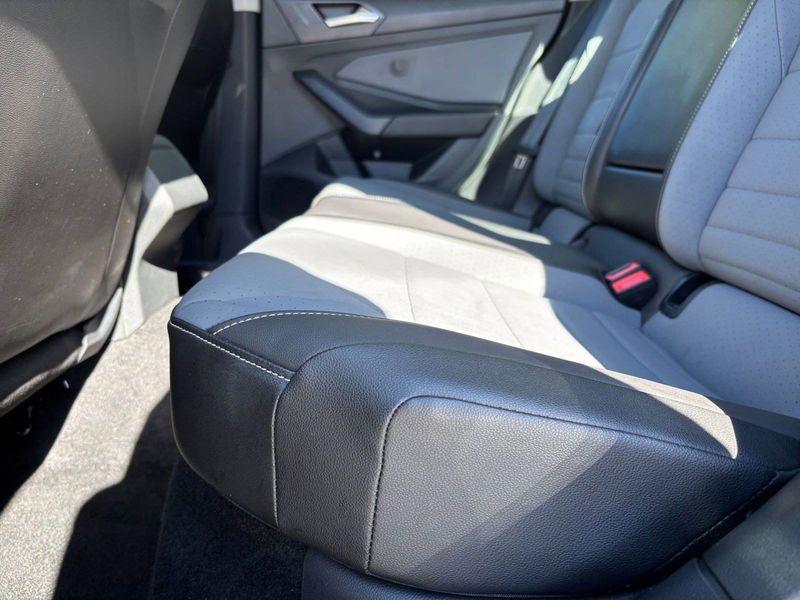 Thumbnail: 2025 Volkswagen Jetta - 25