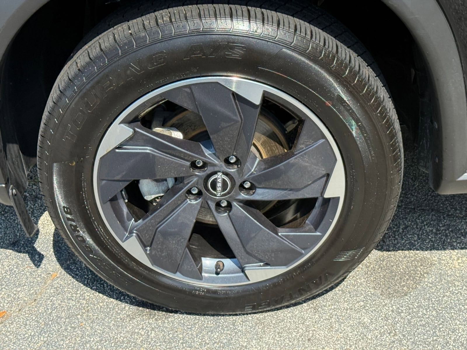 Thumbnail: 2024 Nissan Rogue - 30