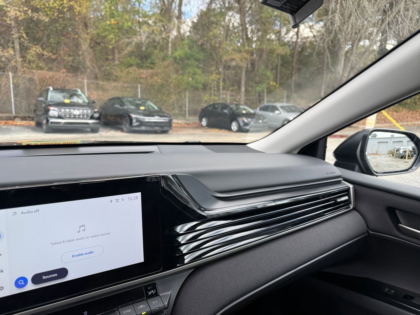 Thumbnail: 2025 Toyota Camry - 35