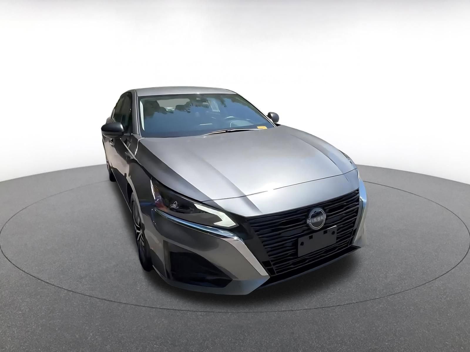 Thumbnail: 2025 Nissan Altima - 3