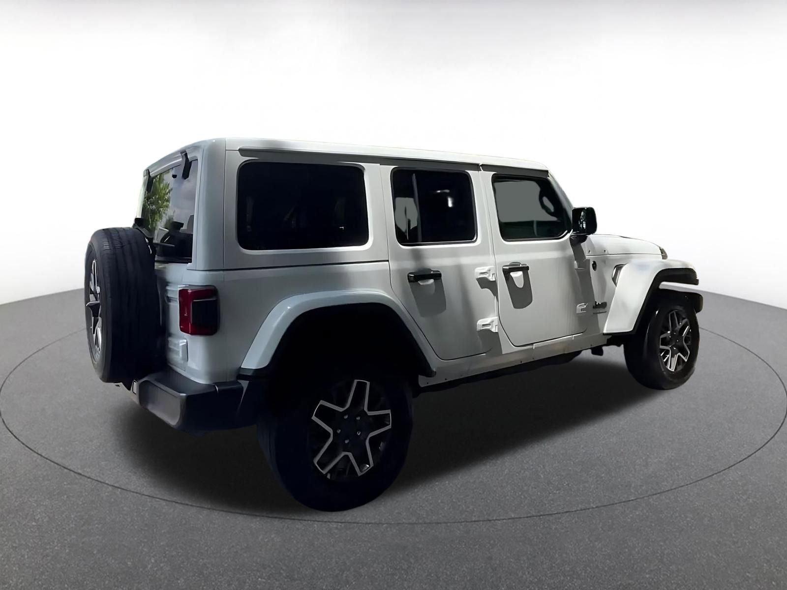 Thumbnail: 2025 Jeep Wrangler - 14