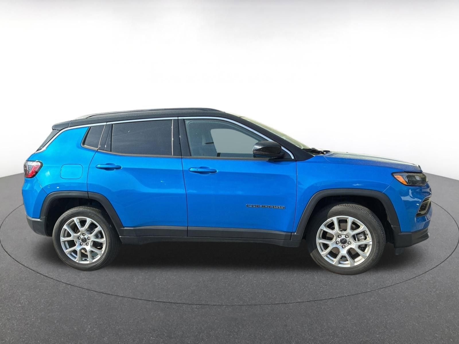 Thumbnail: 2025 Jeep Compass - 8