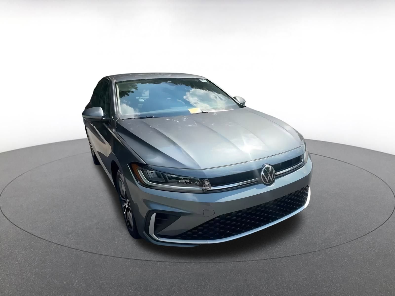 Thumbnail: 2025 Volkswagen Jetta - 3