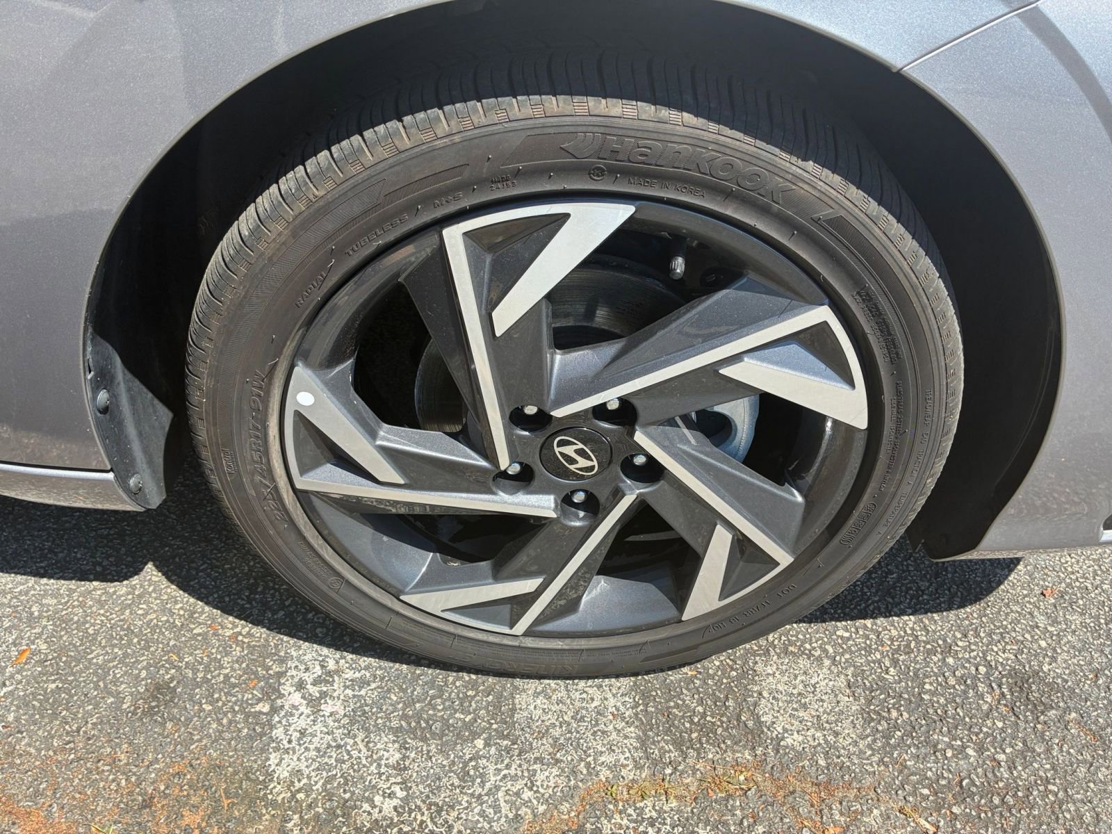 Thumbnail: 2025 Hyundai Elantra - 33