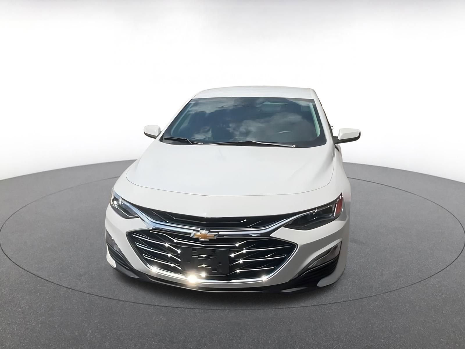 Thumbnail: 2024 Chevrolet Malibu - 5