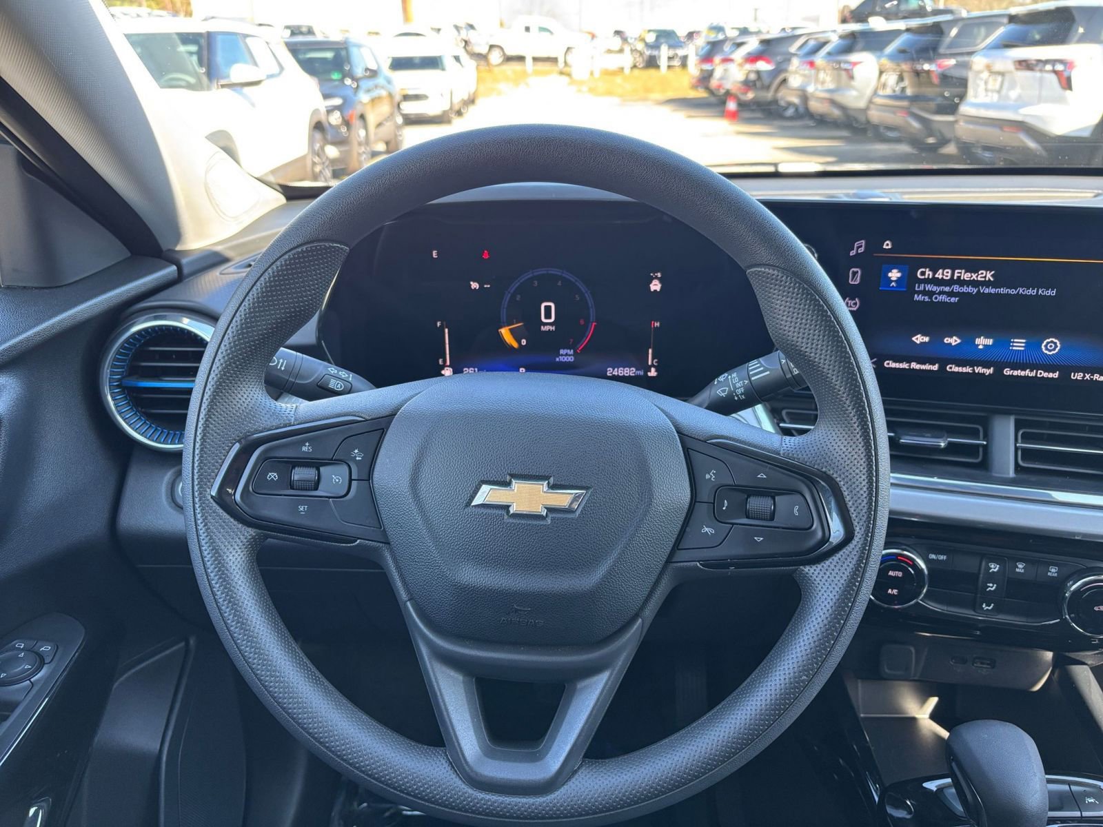 Thumbnail: 2025 Chevrolet Trax - 29