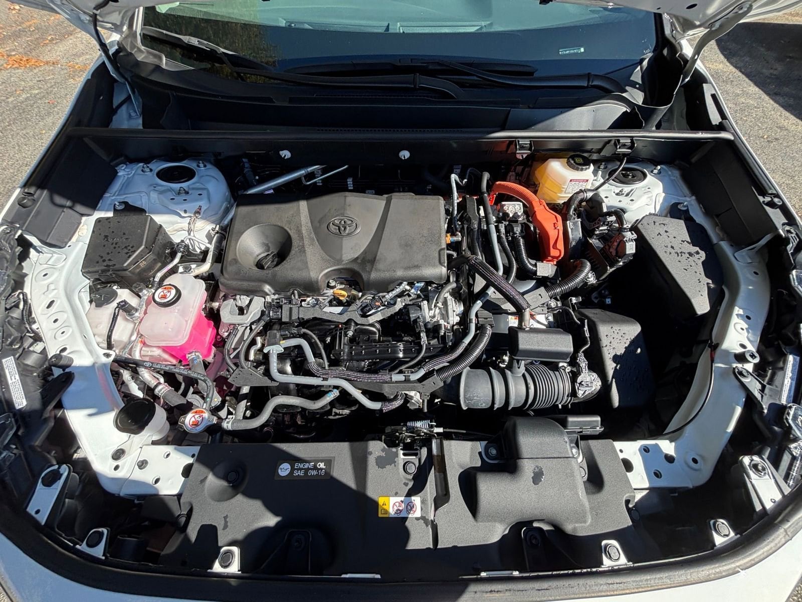 Thumbnail: 2025 Toyota RAV4 - 32