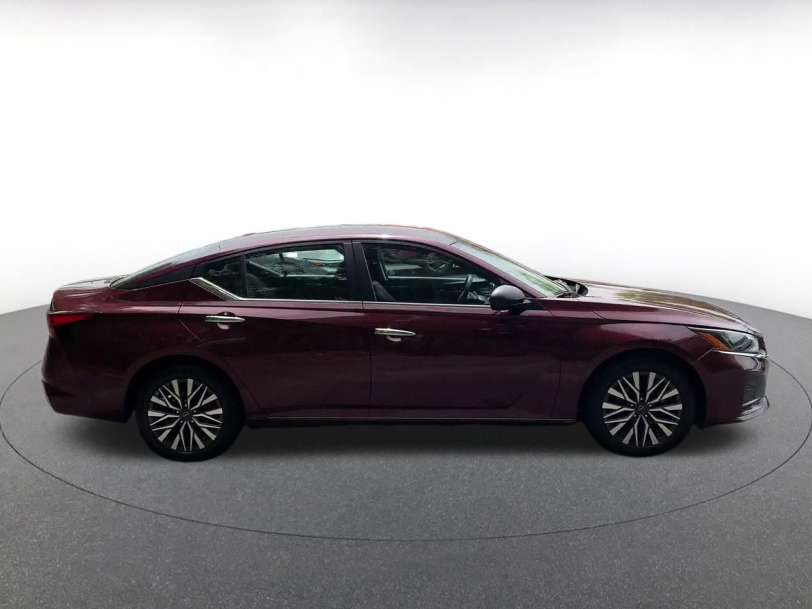 Thumbnail: 2025 Nissan Altima - 16