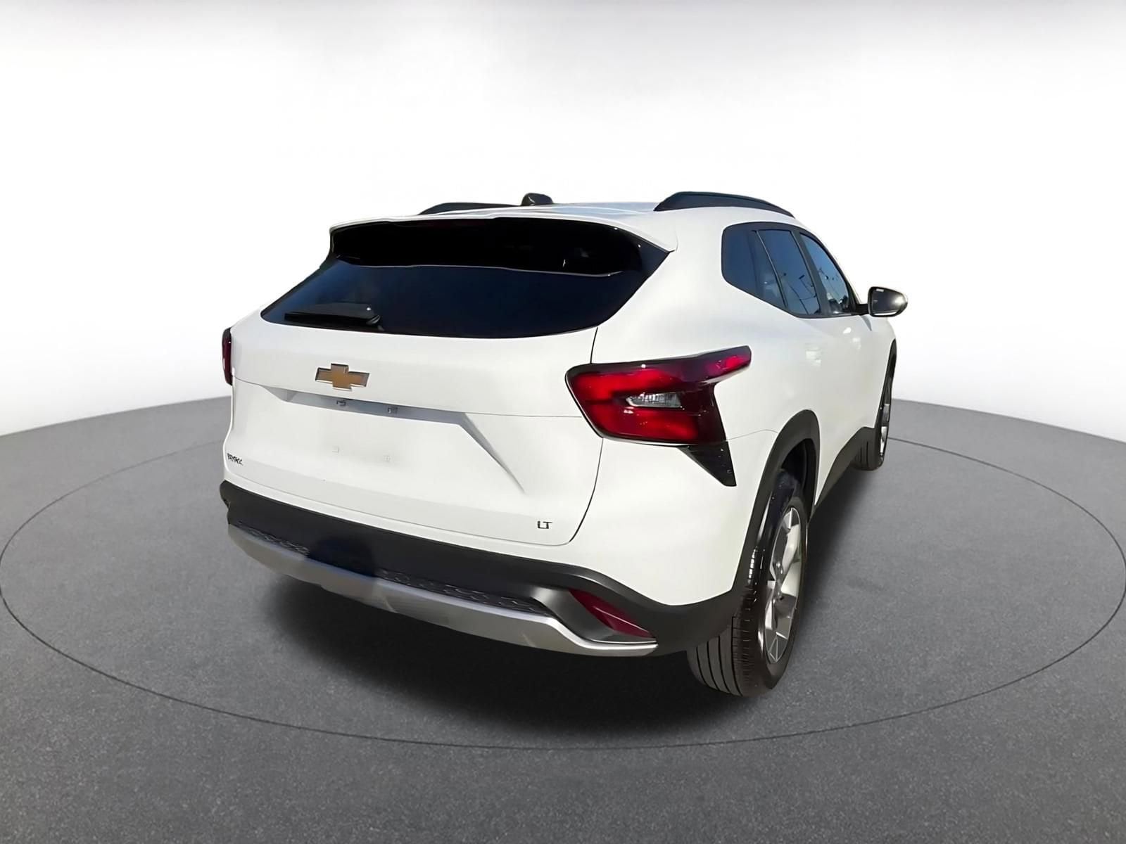 Thumbnail: 2025 Chevrolet Trax - 12