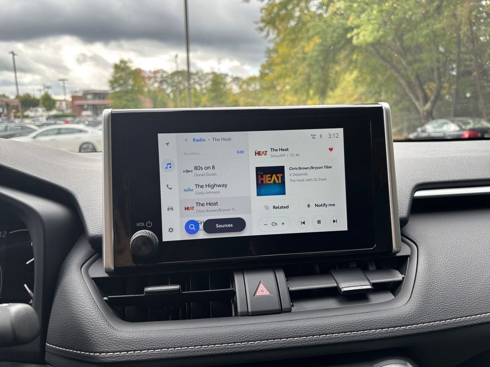 Thumbnail: 2025 Toyota RAV4 - 18