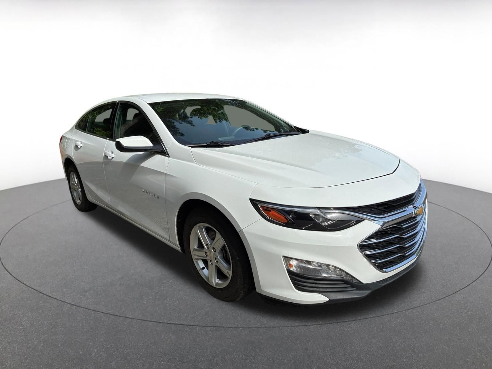 Thumbnail: 2023 Chevrolet Malibu - 1