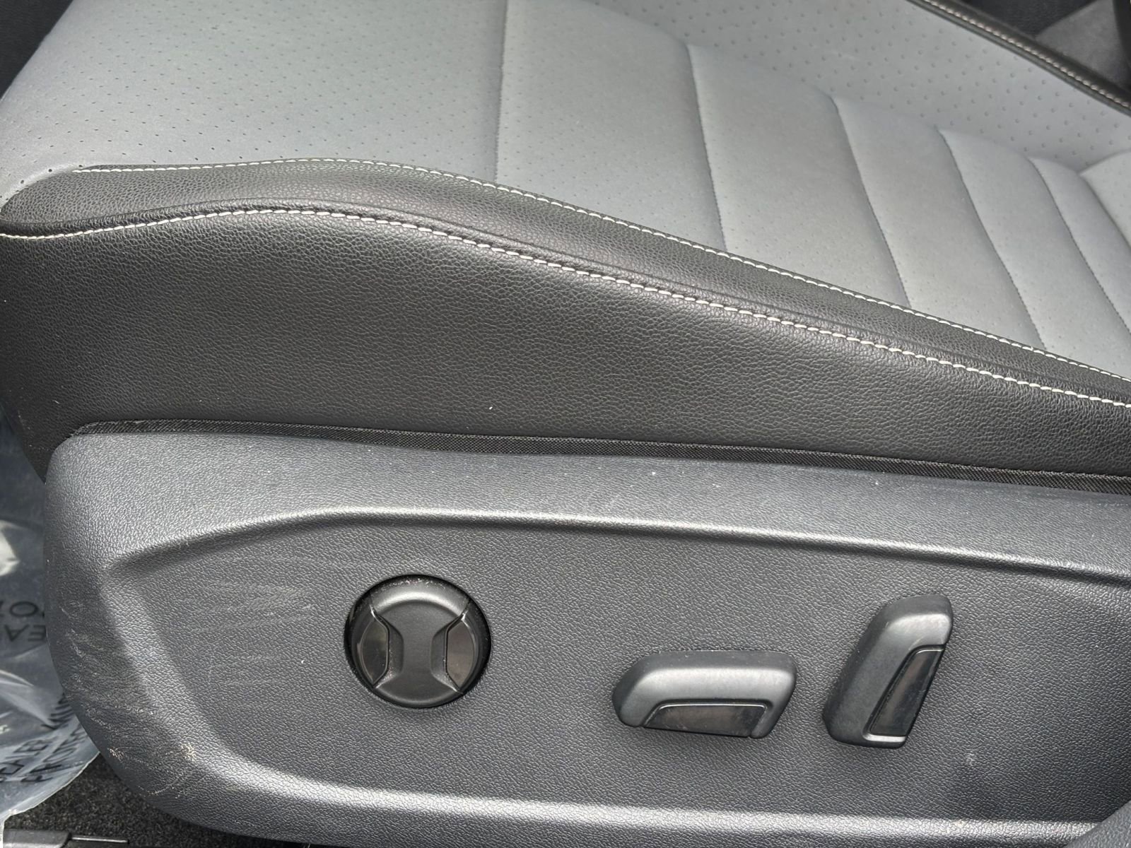 Thumbnail: 2025 Volkswagen Jetta - 22