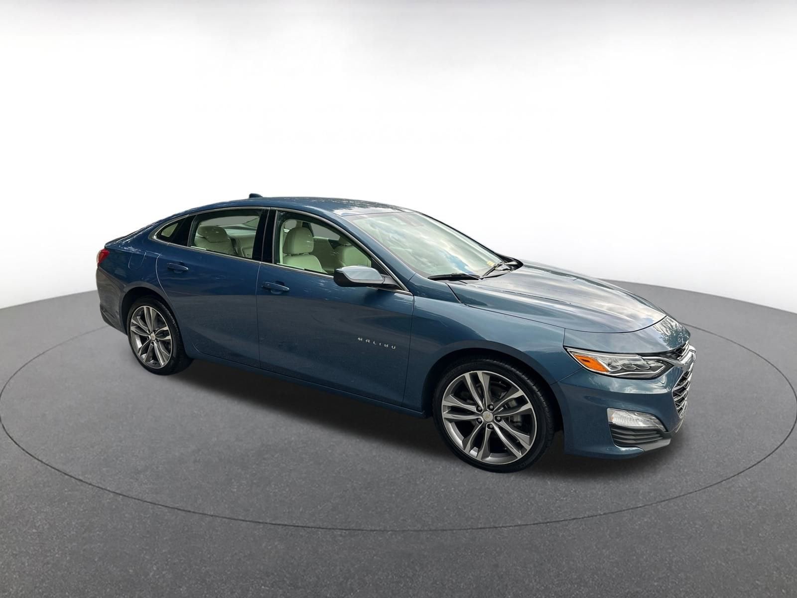 Thumbnail: 2024 Chevrolet Malibu - 1