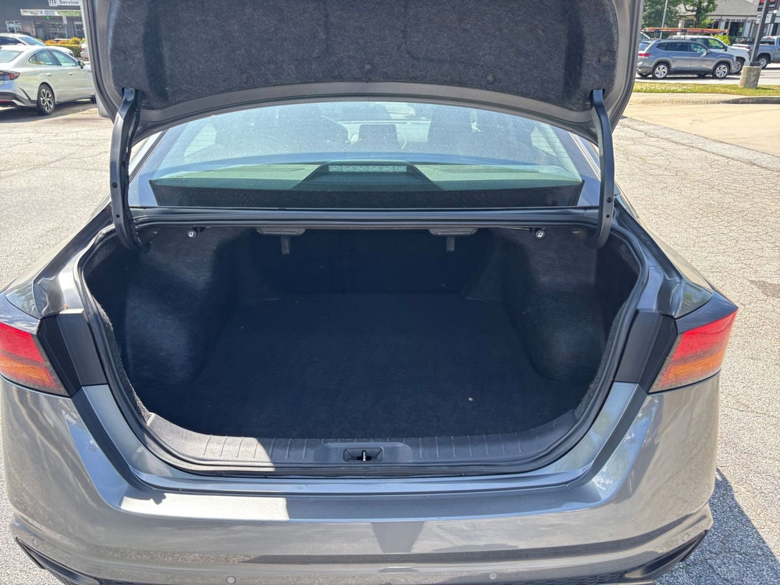 Thumbnail: 2025 Nissan Altima - 32