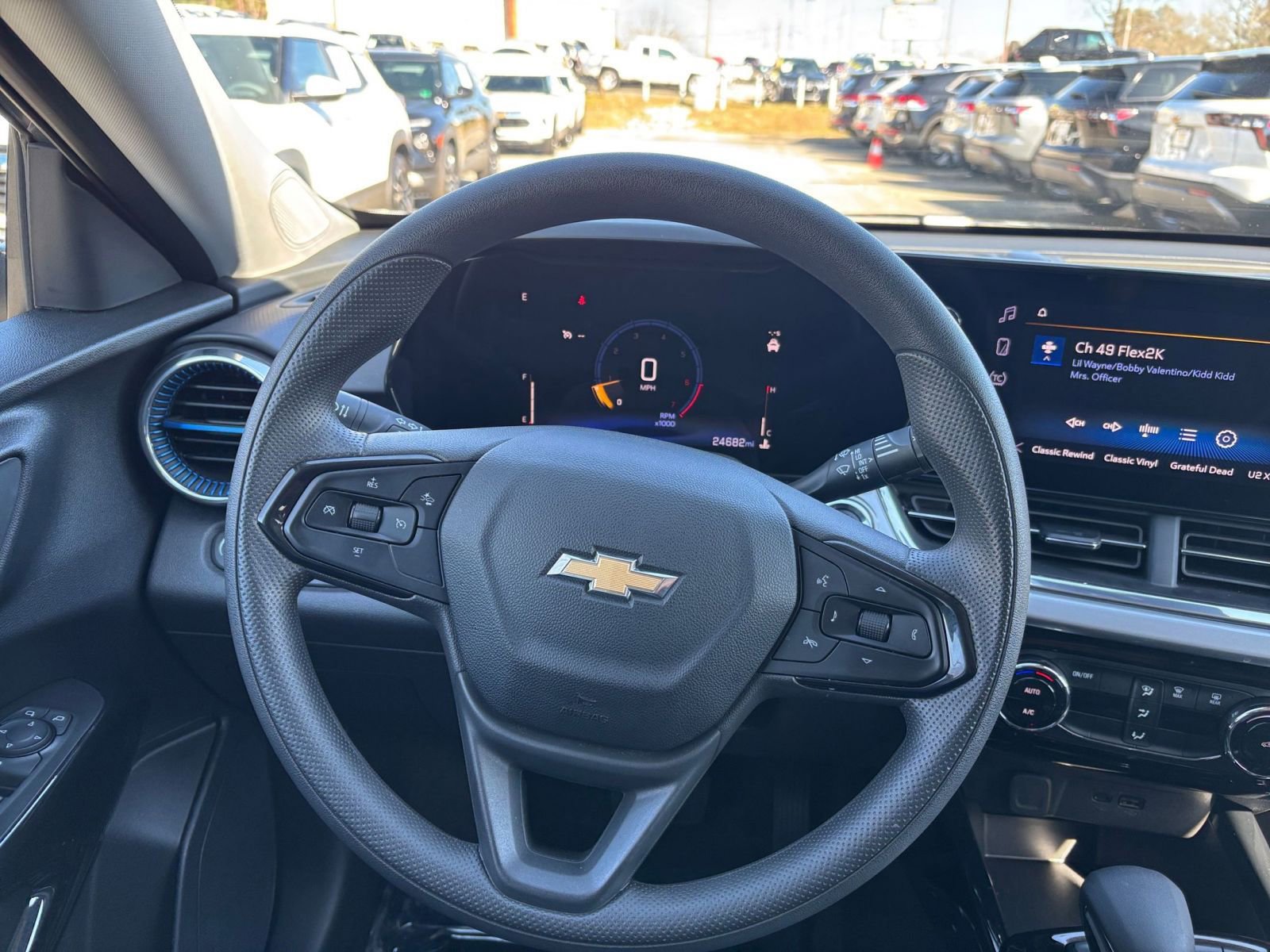 Thumbnail: 2025 Chevrolet Trax - 35