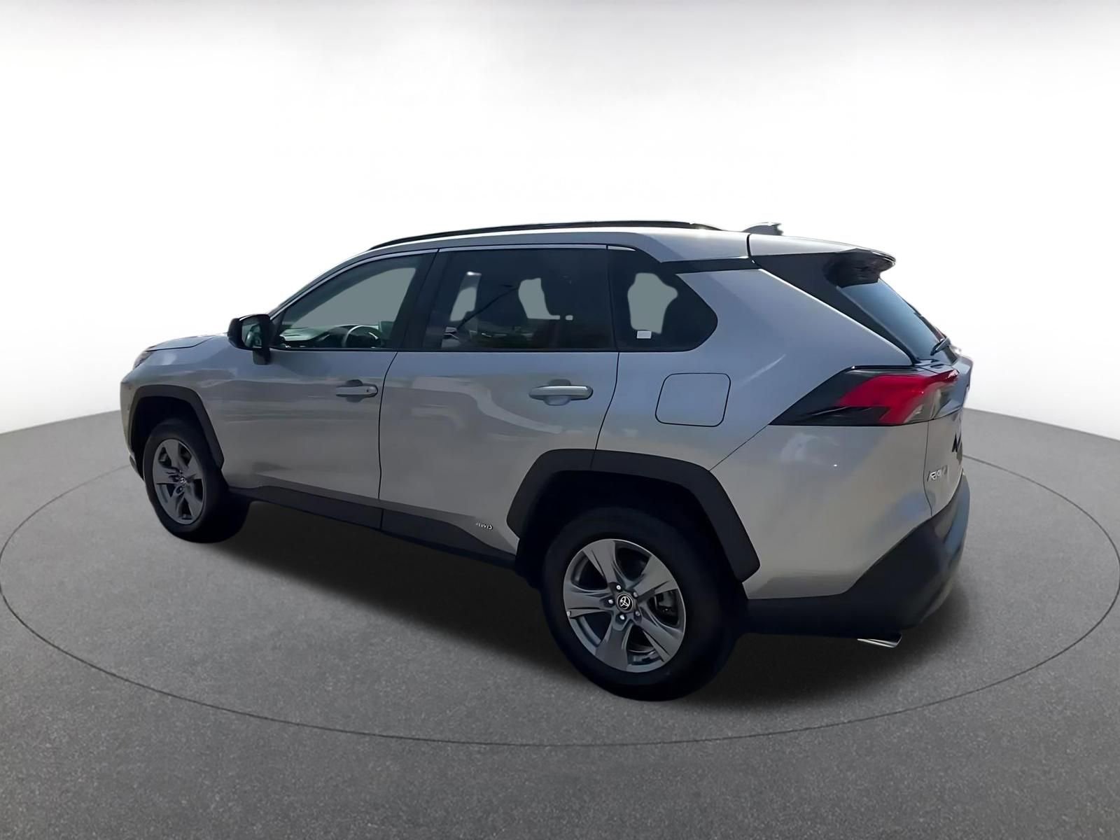 Thumbnail: 2025 Toyota RAV4 - 10