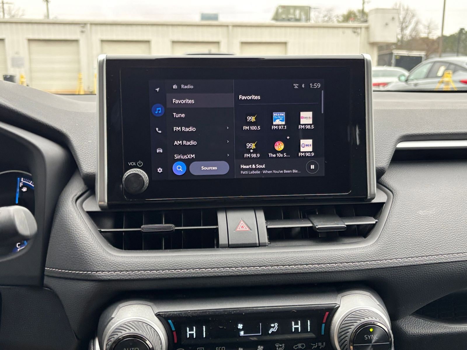 Thumbnail: 2025 Toyota RAV4 - 21